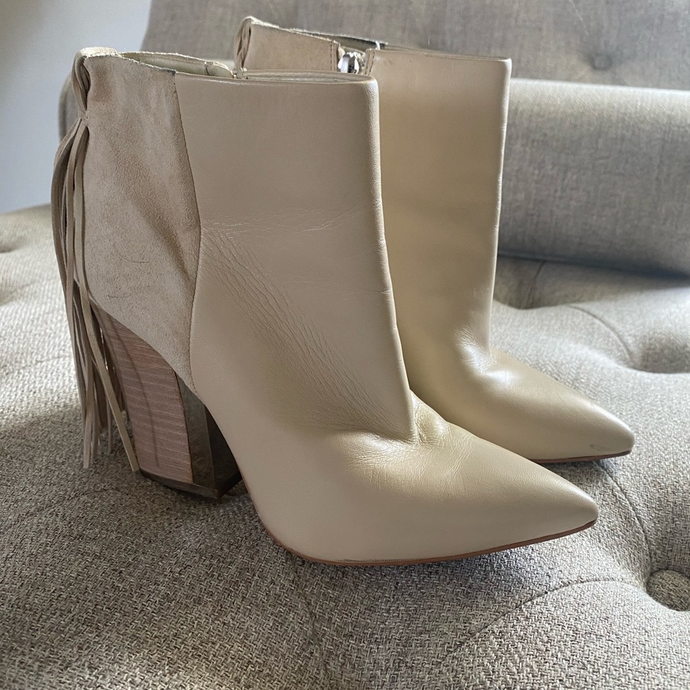 Sam Edelman bootie 3.75” heel ivory with tassels/fringe